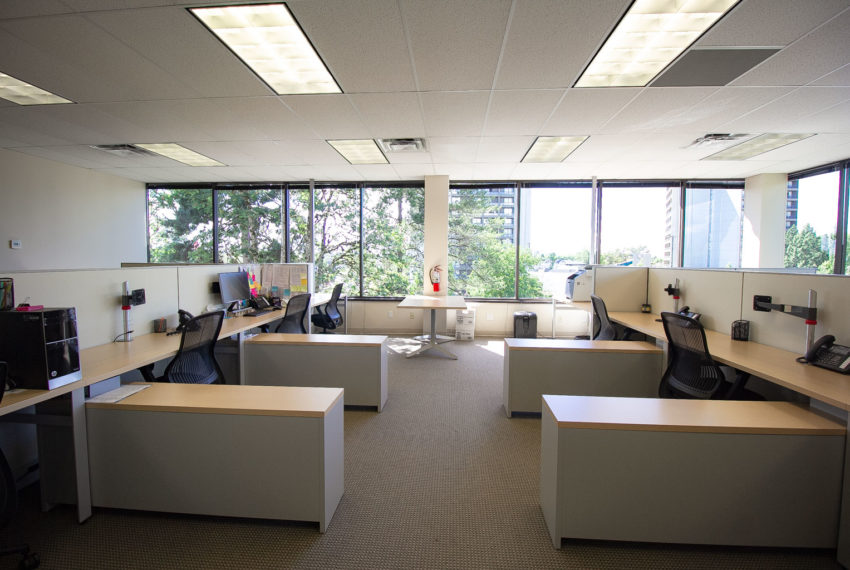 For Lease: Richmond Commercial Office (Airport Executive Park) 列治文AEP機場行政商業園區辦公室出租 | Selling & Managing Vancouver Real Estate