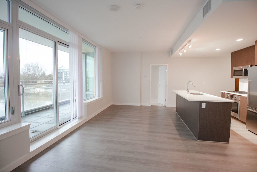 For Rent: Spacious 2 Bed Condo in Richmond (Near Yaohan Centre) 列治文寬敞兩房公寓近八佰伴中心 | Selling & Managing Vancouver Real Estate