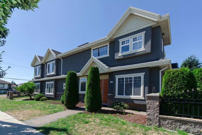 For Sale: 5 Bed 5 Bath Single House with Coach House in Richmond (Near Garden City Mall) | Selling & Managing Vancouver Real Estate