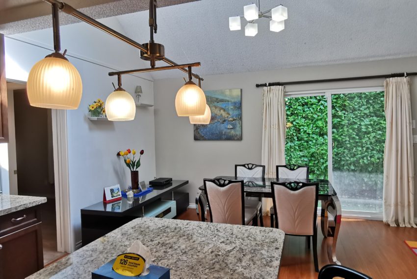 Richmond 5 Bed 3 Bath House (McMath Secondary) 列治文5房3衛獨立屋 (好校區McMath中學) | Selling & Managing Vancouver Real Estate