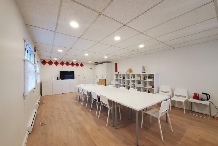 For Lease: 550 SqFt Retail/Office Space Near Airport in Vancouver West 温西近机场550呎零售/办公室出租 | Selling & Managing Vancouver Real Estate