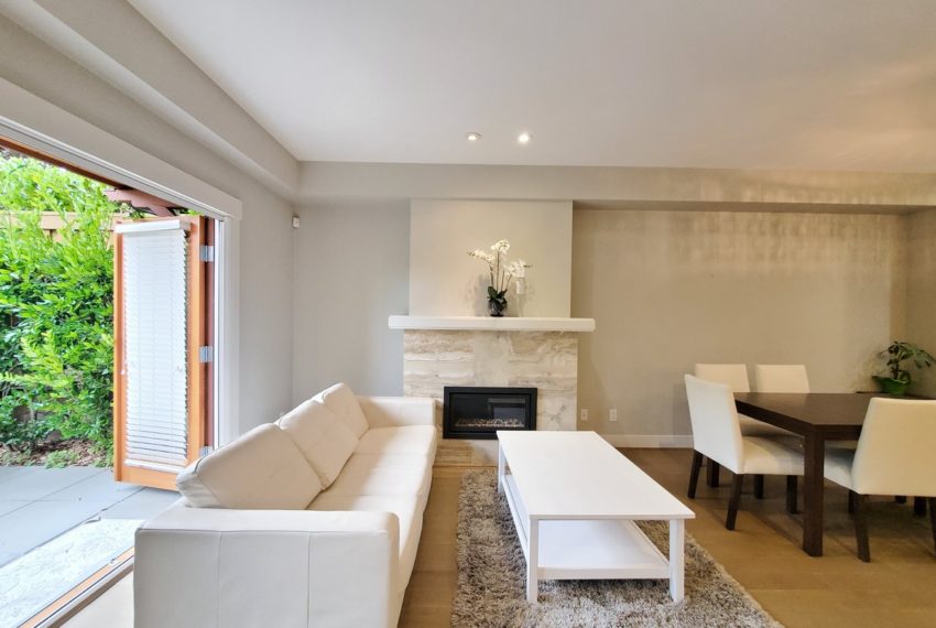 For Sale: 3 Bed 1 Den 3 Bath Townhouse in Vancouver (Near Oakridge Mall) 溫西3睡房1書房3衛浴聯排別墅/近橡樹嶺商場 | Selling & Managing Vancouver Real Estate