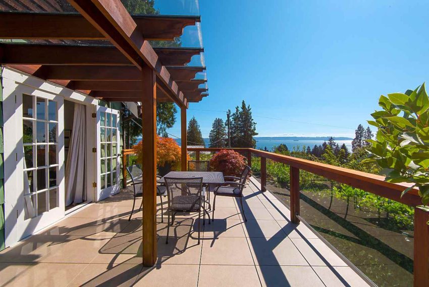 Rented: Water View 4 Bed 3 Bath House in West Vancouver (Dundarave) 西温海景4睡房3衛浴獨立屋 | Selling & Managing Vancouver Real Estate