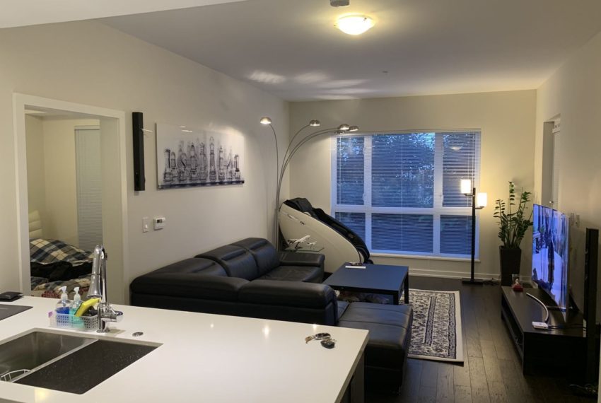 For Sale: 2 Bed 2 Bath Condo in Richmond (Near Oval / T&T) | Selling & Managing Vancouver Real Estate